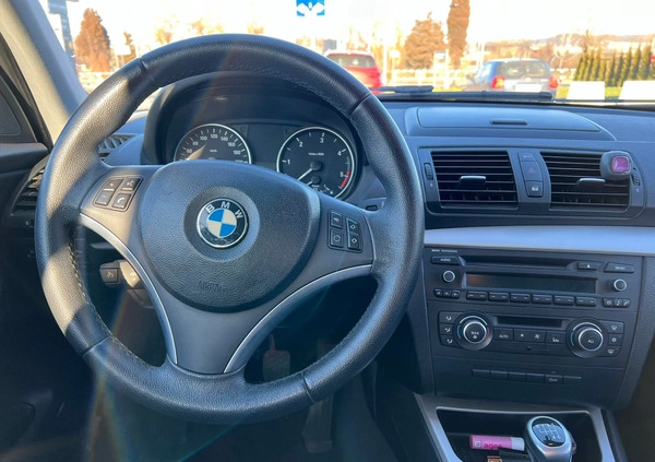BMW Seria 1 cena 27900 przebieg: 138605, rok produkcji 2011 z Ustroń małe 704